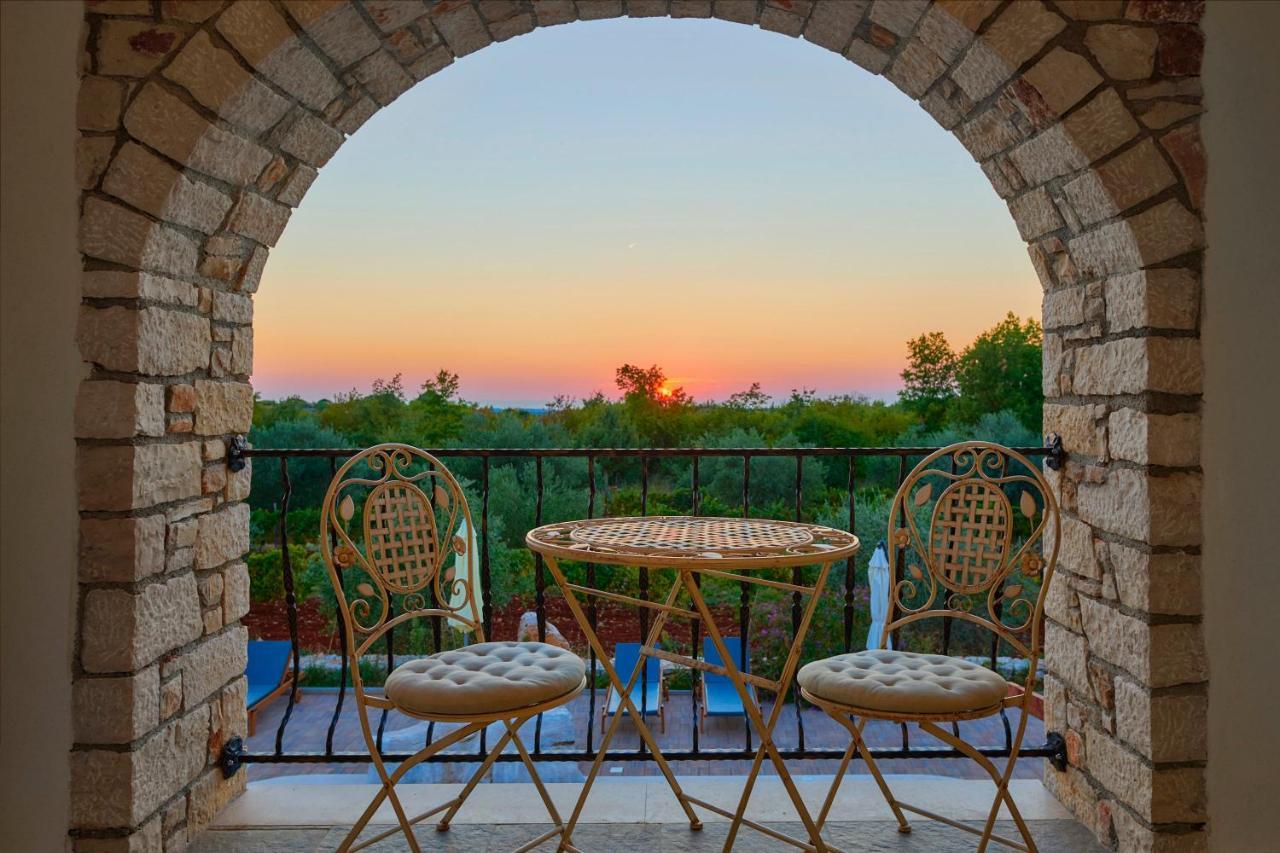 Villa Relax House Surrounded By Olives And Vineyard Stifanići Exterior foto